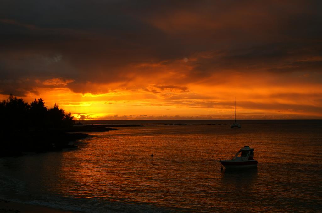 Haute Crecerelle Pereybere Beach Bagian luar foto